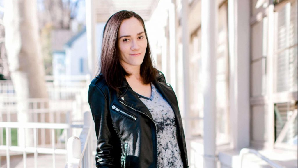 Dayana Mayfield, pro copywriter